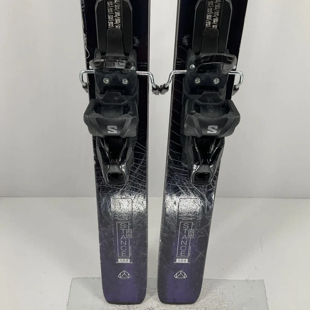 2023 Salomon Women's Stance 88 W/ Salomon Strive 11 Demo Bindings *Epoxied Top Sheet*