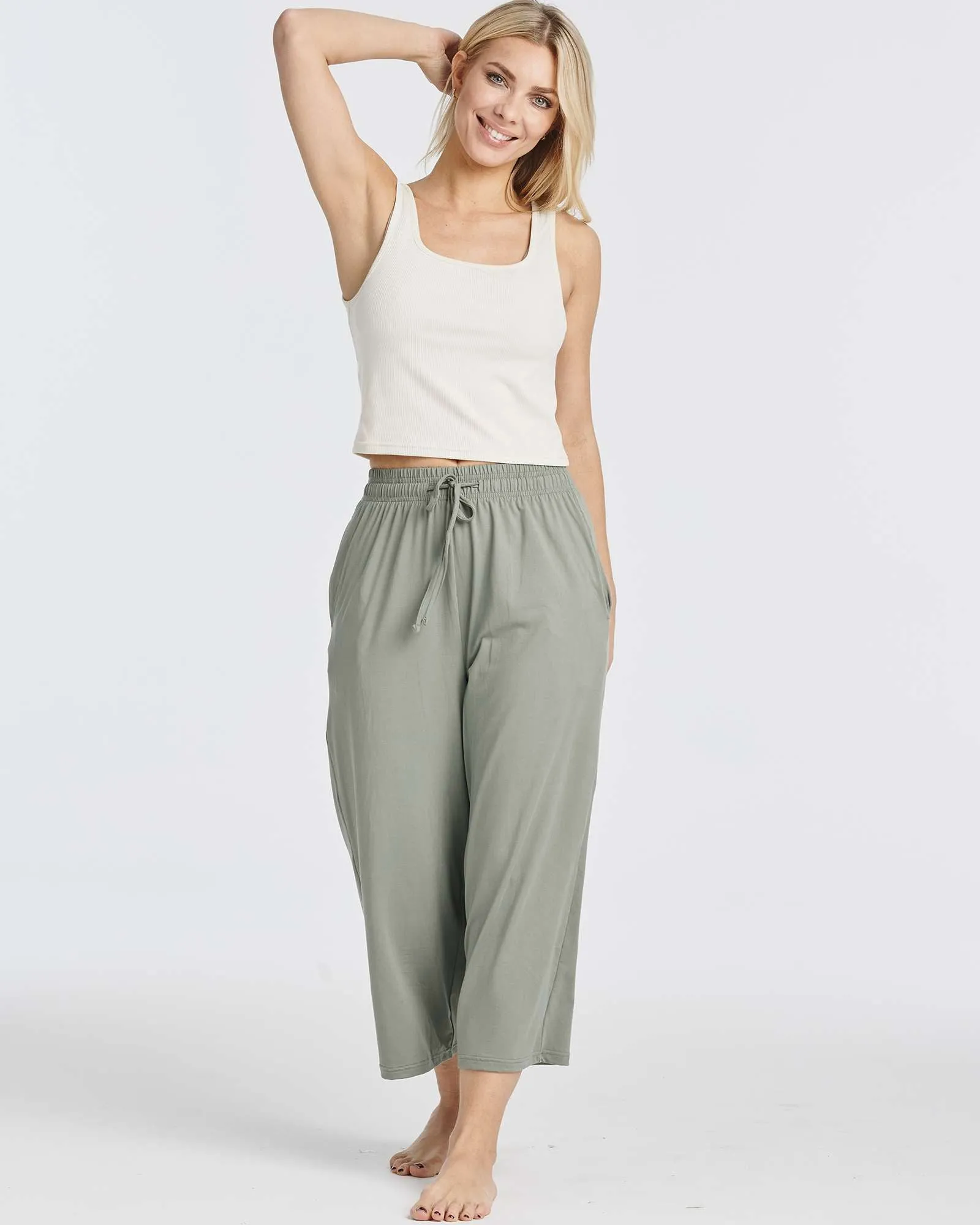 3 Pack: Women's Ultra-Soft Wide Leg Capri Pants