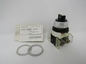 Allen-Bradley Oiltight Pilot Control Unit Standard Operator Series N 800T-N2KF4B -- New