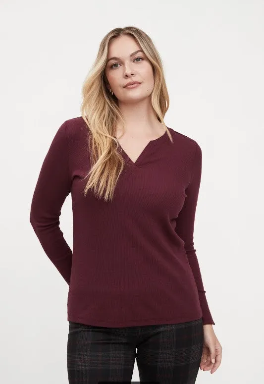 FDJ 1342161 Notched Long Sleeve Top
