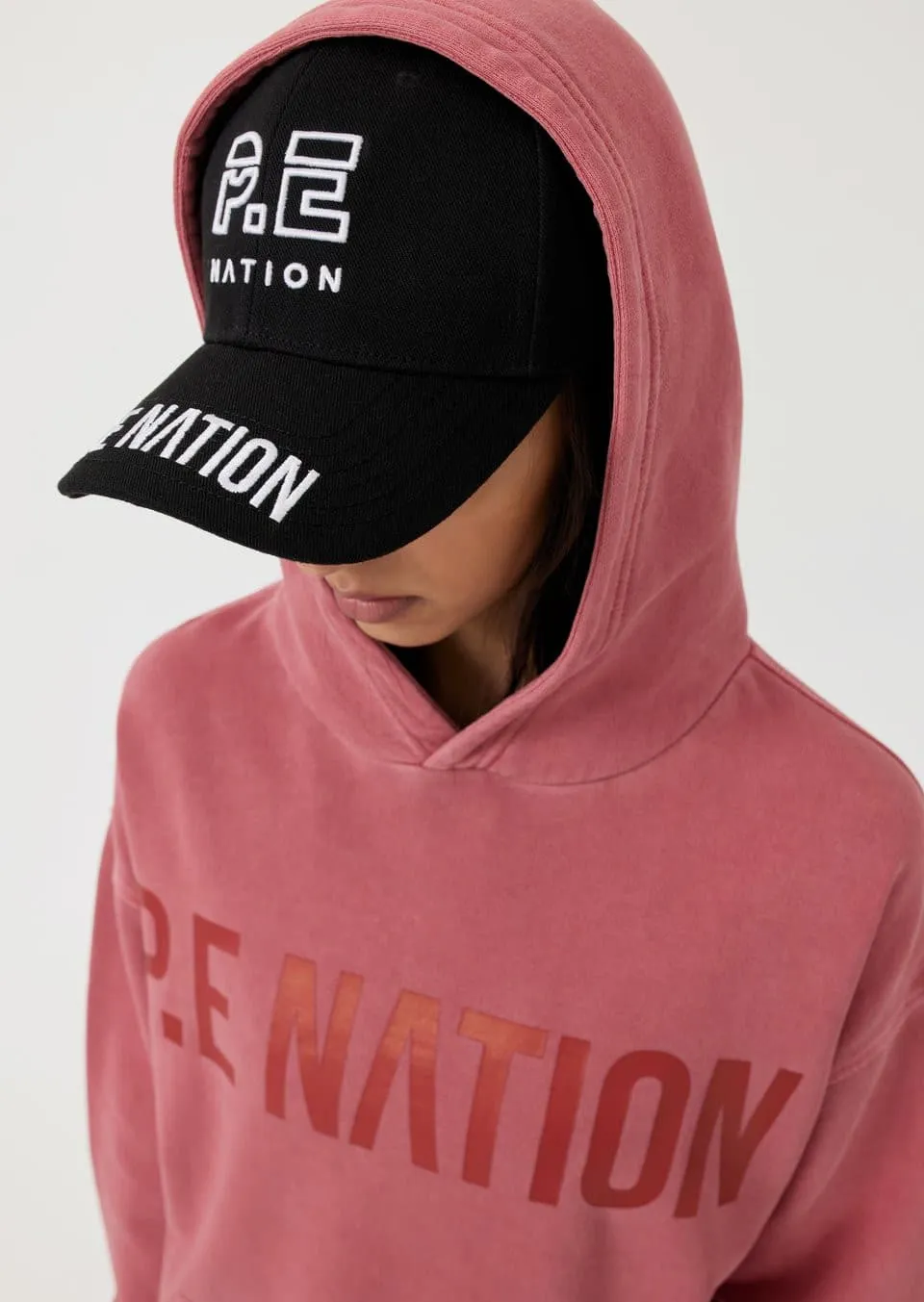 INNING HOODIE IN CHILLI