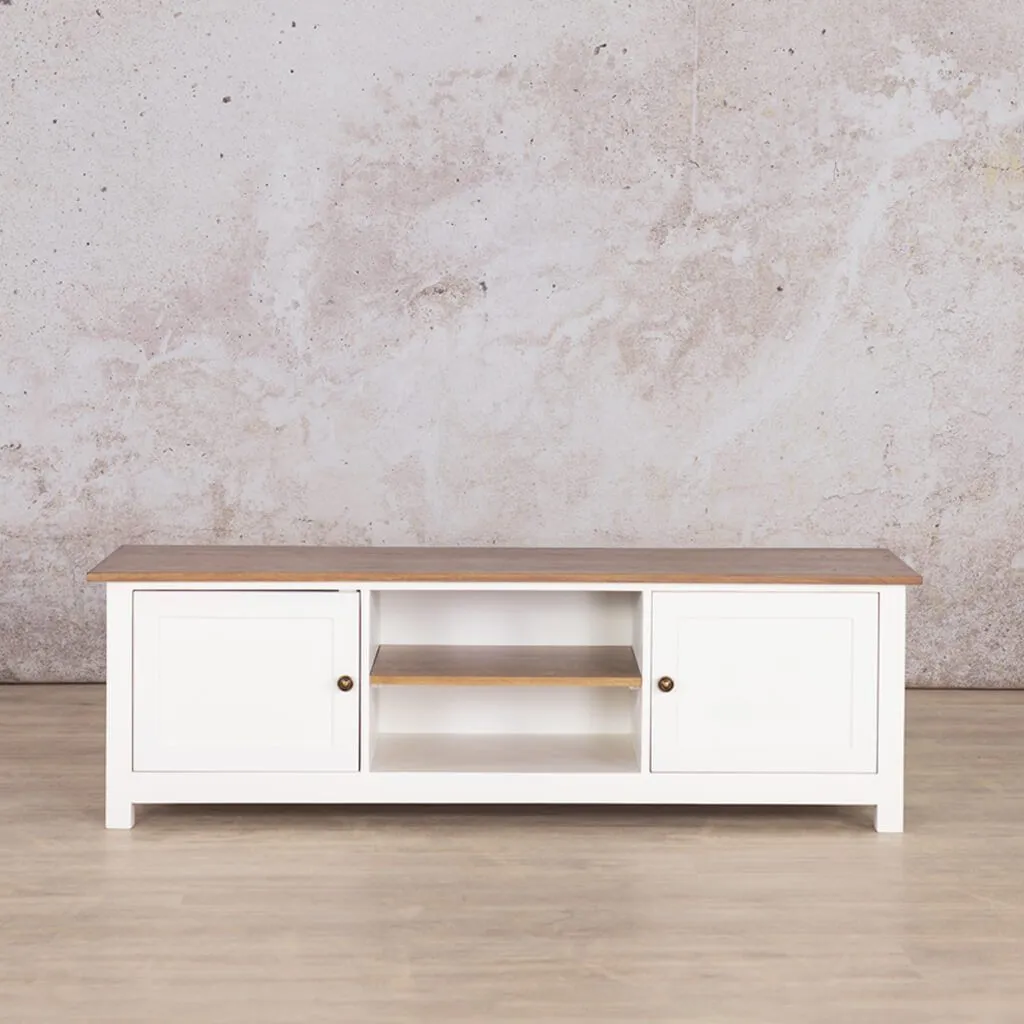 Louvre 1600 TV Unit