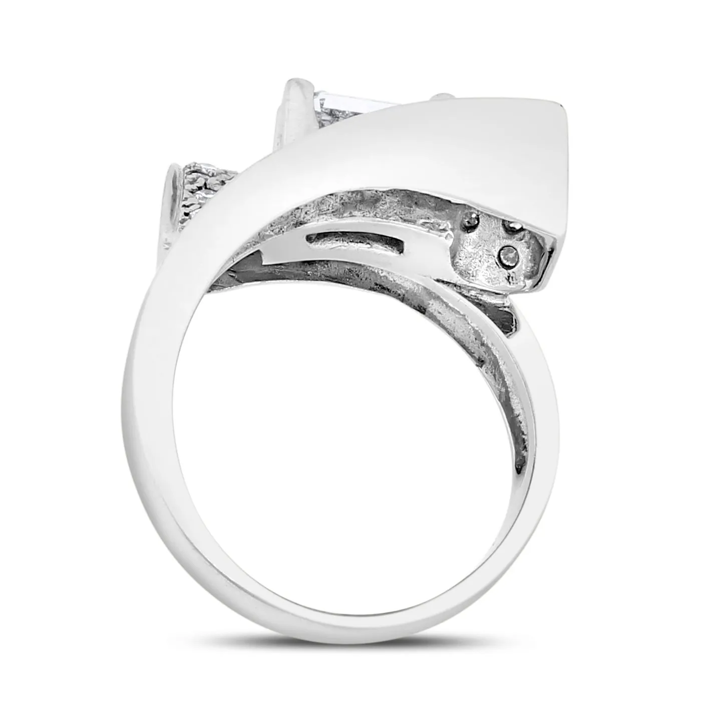 Spaces Engagement Ring (0.72 ct Emerald Cut IVS Diamond) in White Gold
